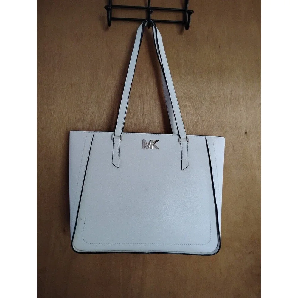 Michael Kors Brand NWT White Sylvia Medium/ Large Tote Shoulder Bag Handbag